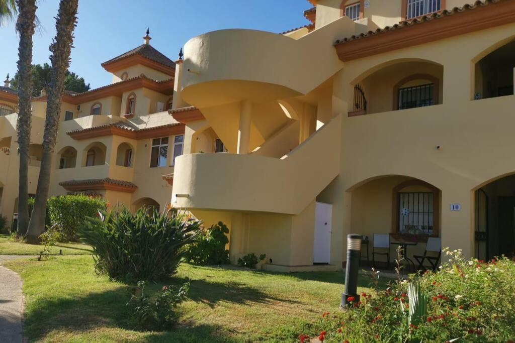 Laguna Golf, Hoyo 17, Islantilla Bagian luar foto